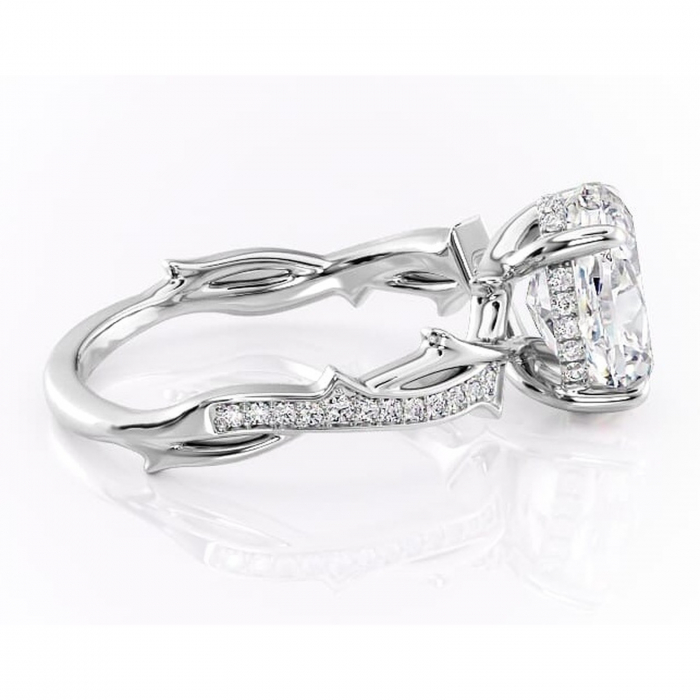 Inel de logodnă Eleanor din aur Alb 14kt cu moissanite tăietură ovală – Montură pavé rafinată pentru profil mediu | Personalizează și configurează gratuit online [2]