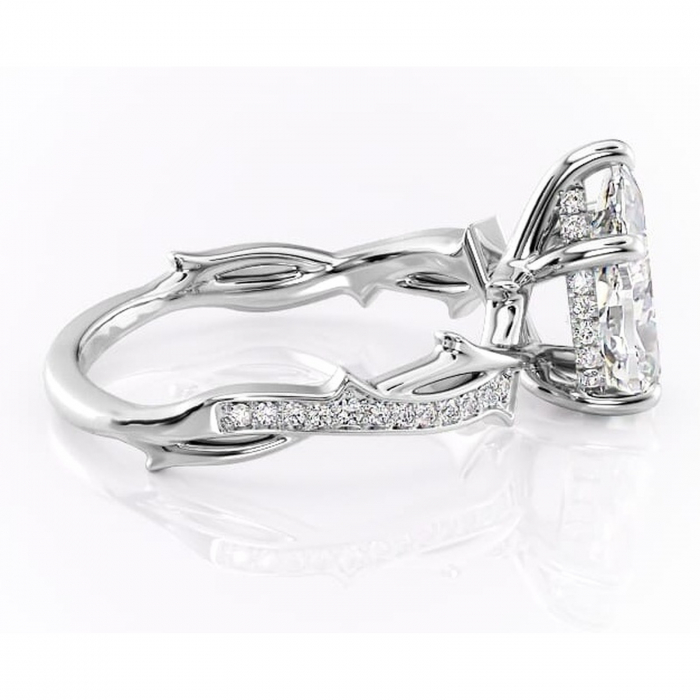 Inel de logodnă Eleanor din aur Alb 18kt cu moissanite tăietură pară – Montură pavé rafinată pentru profil mediu | Personalizează și configurează gratuit online [2]