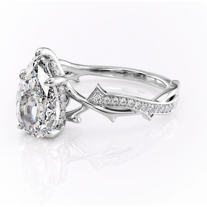 Inel de logodnă Eleanor din aur Alb 18kt cu moissanite tăietură pară – Montură pavé rafinată pentru profil mediu | Personalizează și configurează gratuit online [7]