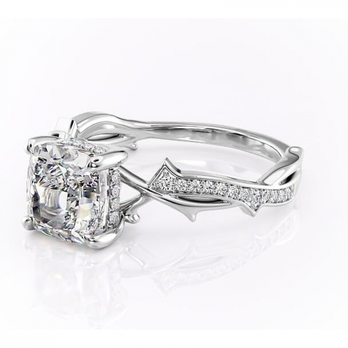 Inel de logodnă Eleanor din aur Alb 14kt cu moissanite tăietură pernă – Montură pavé rafinată pentru profil mediu | Personalizează și configurează gratuit online [7]