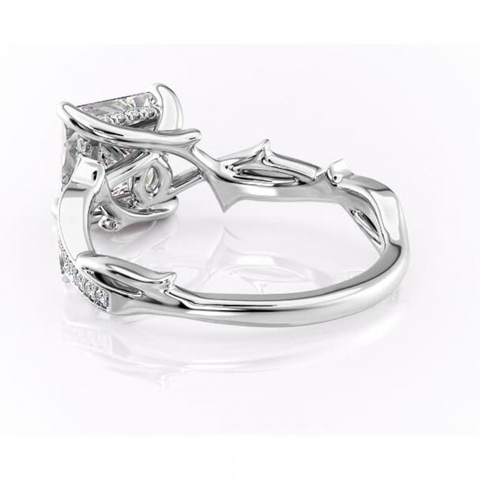 Inel de logodnă Eleanor din aur Alb 14kt cu moissanite tăietură princess – Montură pavé rafinată pentru profil mediu | Personalizează și configurează gratuit online [4]