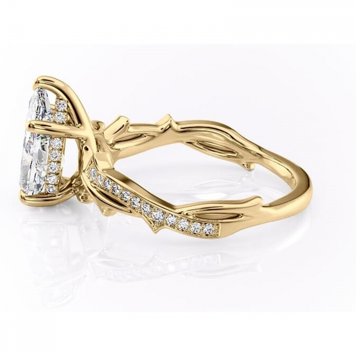 Inel de logodnă Eleanor din aur Galben 18kt cu moissanite tăietură pară – Montură pavé rafinată pentru profil mediu | Personalizează și configurează gratuit online [6]