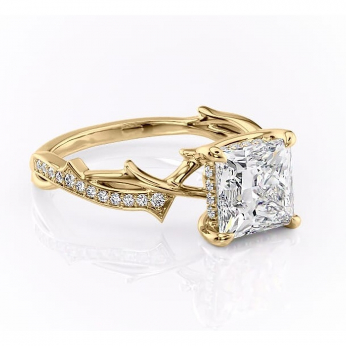 Inel de logodnă Eleanor din aur Galben 14kt cu moissanite tăietură princess – Montură pavé rafinată pentru profil mediu | Personalizează și configurează gratuit online [1]