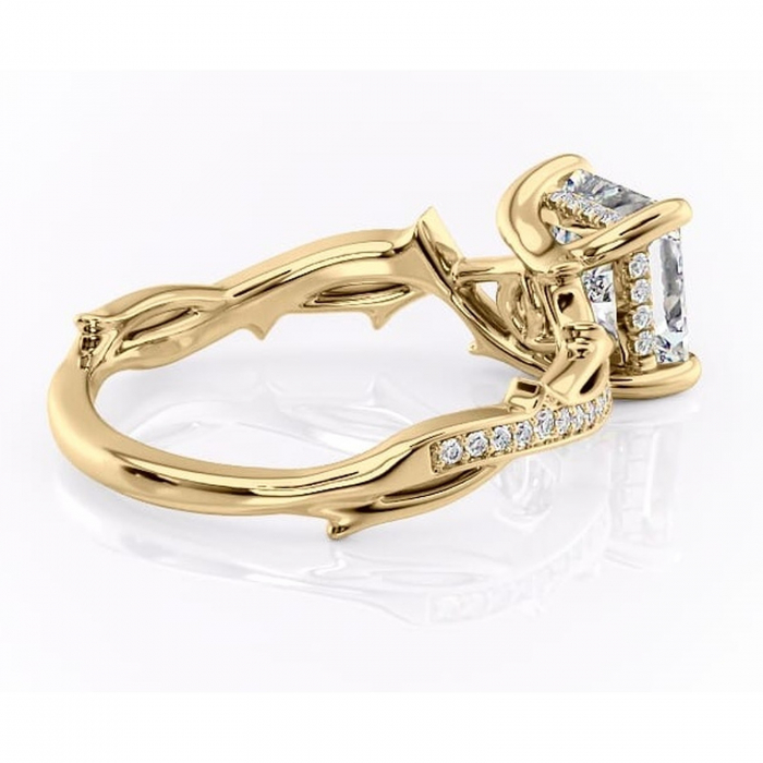 Inel de logodnă Eleanor din aur Galben 14kt cu moissanite tăietură princess – Montură pavé rafinată pentru profil mediu | Personalizează și configurează gratuit online [3]