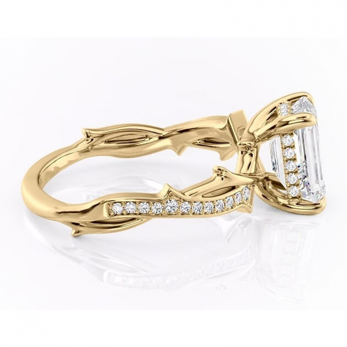 Inel de logodnă Eleanor din aur Galben 14kt cu moissanite tăietură smarald – Montură pavé rafinată pentru profil mediu | Personalizează și configurează gratuit online [2]