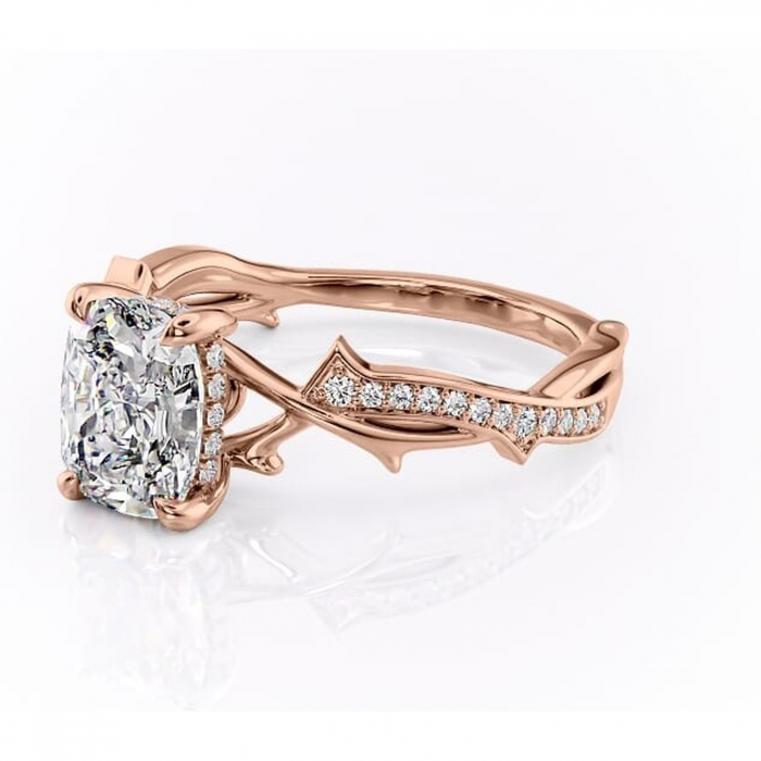 Inel de logodnă Eleanor din aur Rose 14kt cu moissanite tăietură pernă – Montură pavé rafinată pentru profil mediu | Personalizează și configurează gratuit online [7]