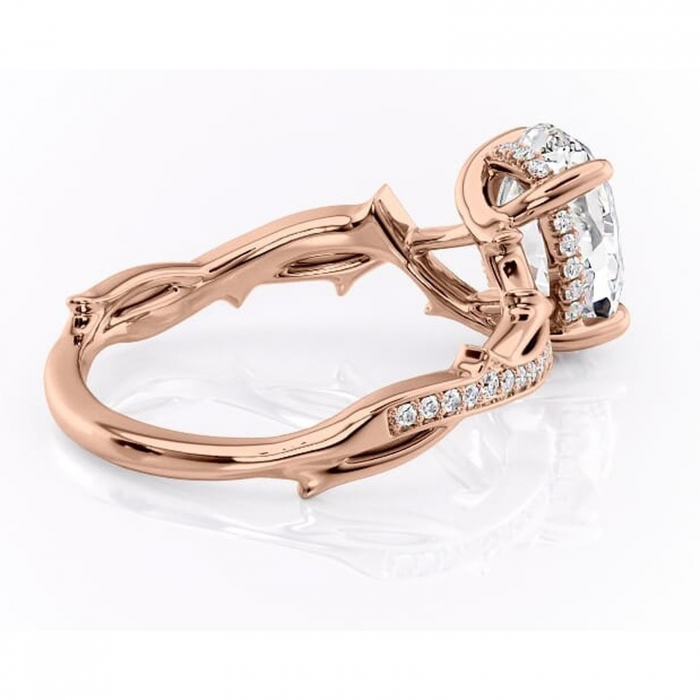 Inel de logodnă Eleanor din aur Rose 14kt cu moissanite tăietură ovală – Montură pavé rafinată pentru profil mediu | Personalizează și configurează gratuit online [3]