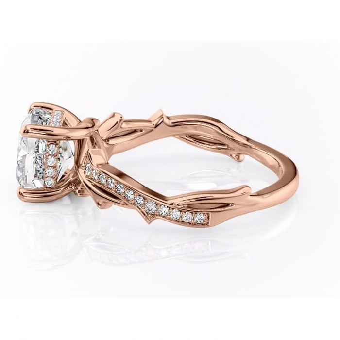 Inel de logodnă Eleanor din aur Rose 14kt cu moissanite tăietură pernă – Montură pavé rafinată pentru profil mediu | Personalizează și configurează gratuit online [6]