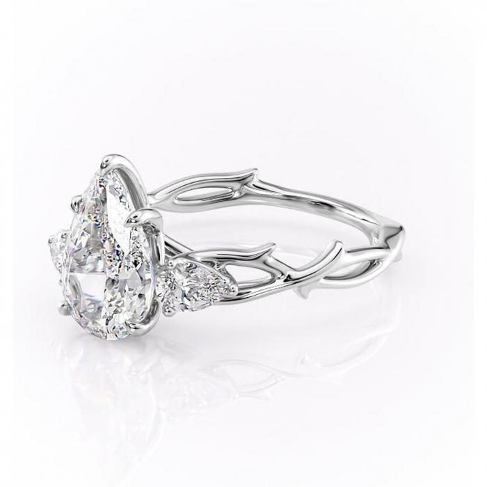 Inel de logodnă Elira din aur Alb 14kt cu moissanite tăietură pară – Montură cu trei pietre rafinată pentru profil mediu | Personalizează și configurează gratuit online [7]