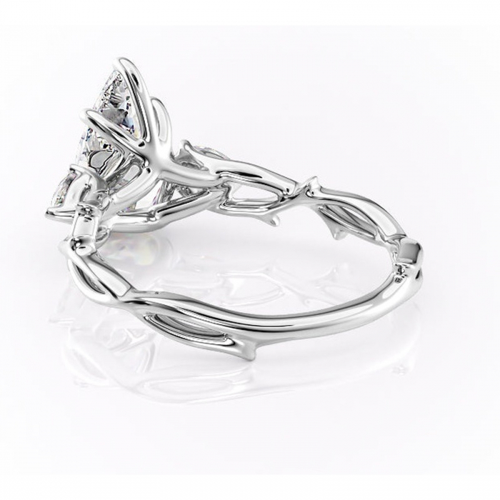 Inel de logodnă Elira din aur Alb 14kt cu moissanite tăietură pară – Montură cu trei pietre rafinată pentru profil mediu | Personalizează și configurează gratuit online [4]