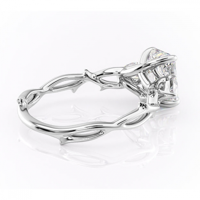 Inel de logodnă Elira din aur Alb 14kt cu moissanite tăietură radiantă – Montură cu trei pietre rafinată pentru profil mediu | Personalizează și configurează gratuit online [3]