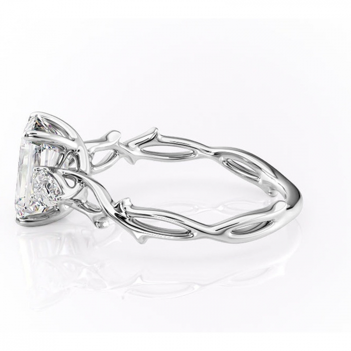 Inel de logodnă Elira din aur Alb 14kt cu moissanite tăietură smarald – Montură cu trei pietre rafinată pentru profil mediu | Personalizează și configurează gratuit online [6]