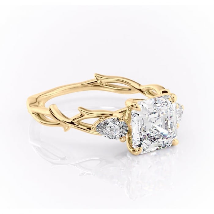 Inel de logodnă Elira din aur Galben 14kt cu moissanite tăietură asscher – Montură cu trei pietre rafinată pentru profil mediu | Personalizează și configurează gratuit online [1]