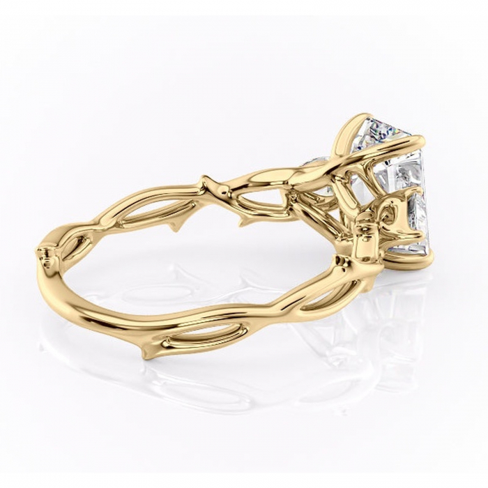 Inel de logodnă Elira din aur Galben 18kt cu moissanite tăietură smarald – Montură cu trei pietre rafinată pentru profil mediu | Personalizează și configurează gratuit online [3]