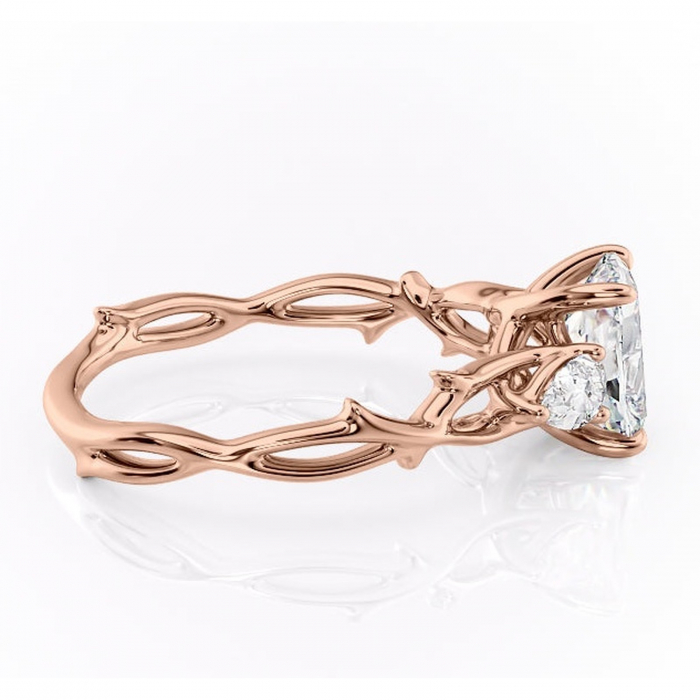 Inel de logodnă Elira din aur Rose 14kt cu moissanite tăietură asscher – Montură cu trei pietre rafinată pentru profil mediu | Personalizează și configurează gratuit online [2]