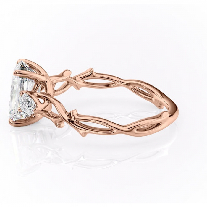 Inel de logodnă Elira din aur Rose 14kt cu moissanite tăietură smarald – Montură cu trei pietre rafinată pentru profil mediu | Personalizează și configurează gratuit online [6]