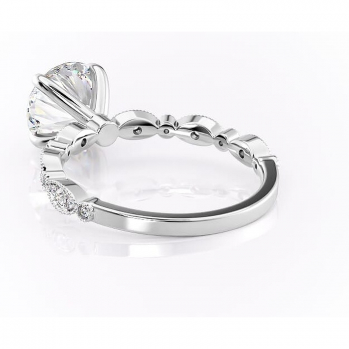 Inel de logodnă Elowen din aur Alb 14kt cu moissanite tăietură rotundă – Pietre laterale rafinată pentru profil înalt | Personalizează și configurează gratuit online [4]