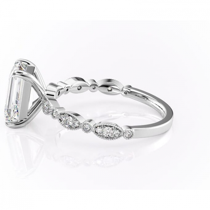 Inel de logodnă Elowen din aur Alb 14kt cu moissanite tăietură smarald – Pietre laterale rafinată pentru profil înalt | Personalizează și configurează gratuit online [6]