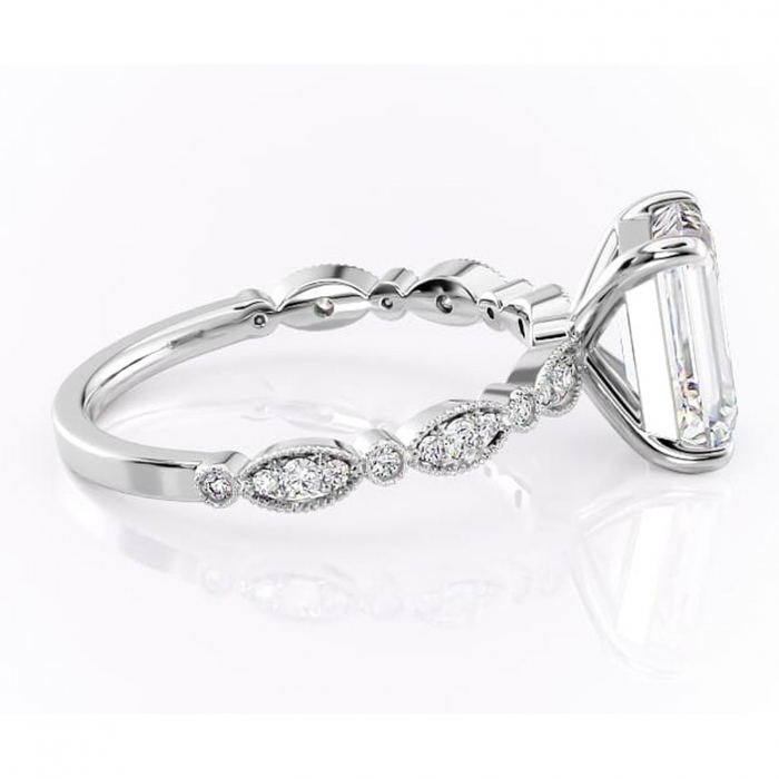 Inel de logodnă Elowen din aur Alb 14kt cu moissanite tăietură smarald – Pietre laterale rafinată pentru profil înalt | Personalizează și configurează gratuit online [2]