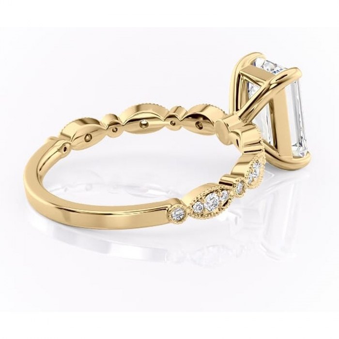 Inel de logodnă Elowen din aur Galben 14kt cu moissanite tăietură smarald – Pietre laterale rafinată pentru profil înalt | Personalizează și configurează gratuit online [3]