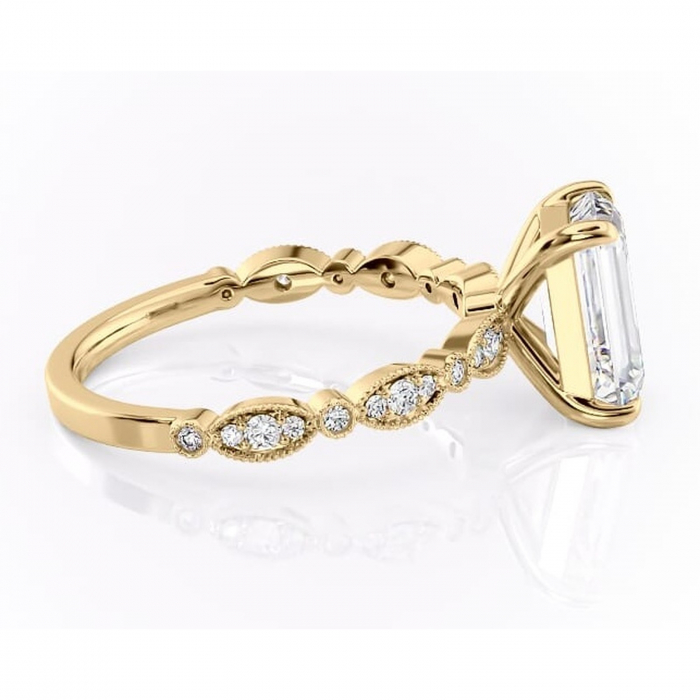 Inel de logodnă Elowen din aur Galben 14kt cu moissanite tăietură smarald – Pietre laterale rafinată pentru profil înalt | Personalizează și configurează gratuit online [2]