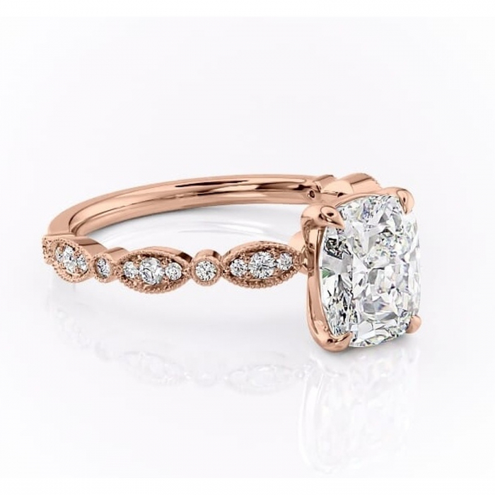 Inel de logodnă Elowen din aur Rose 14kt cu moissanite tăietură asscher – Pietre laterale rafinată pentru profil înalt | Personalizează și configurează gratuit online [1]