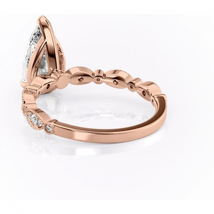 Inel de logodnă Elowen din aur Rose 18kt cu moissanite tăietură pară – Pietre laterale rafinată pentru profil înalt | Personalizează și configurează gratuit online [4]