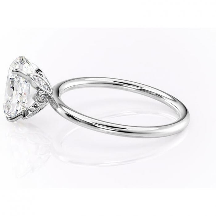 Inel de logodnă Emerald din aur Alb 14kt cu moissanite tăietură ovală – Solitar rafinată pentru profil înalt | Personalizează și configurează gratuit online [6]