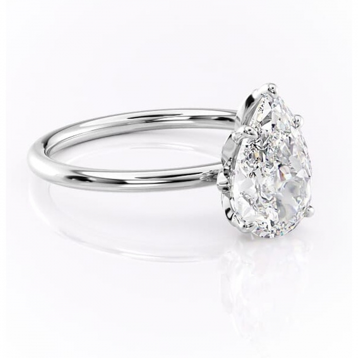 Inel de logodnă Emerald din aur Alb 14kt cu moissanite tăietură pară – Solitar rafinată pentru profil înalt | Personalizează și configurează gratuit online [1]