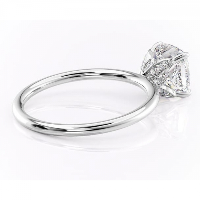 Inel de logodnă Emerald din aur Alb 14kt cu moissanite tăietură pernă – Solitar rafinată pentru profil înalt | Personalizează și configurează gratuit online [3]