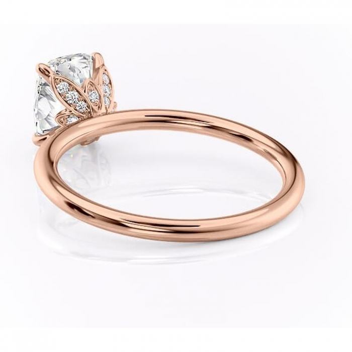 Inel de logodnă Emerald din aur Rose 14kt cu moissanite tăietură pernă – Solitar rafinată pentru profil înalt | Personalizează și configurează gratuit online [4]