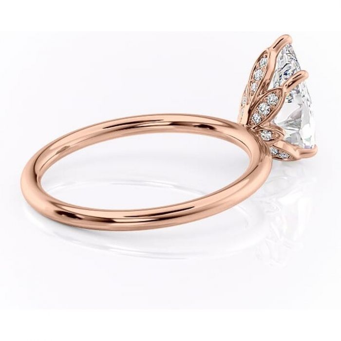 Inel de logodnă Emerald din aur Rose 14kt cu moissanite tăietură pară – Solitar rafinată pentru profil înalt | Personalizează și configurează gratuit online [3]