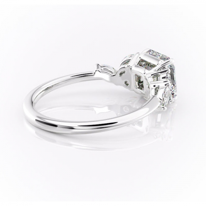 Inel de logodnă Emmeline din aur Alb 14kt cu moissanite tăietură asscher – Pietre laterale rafinată pentru profil mediu | Personalizează și configurează gratuit online [3]