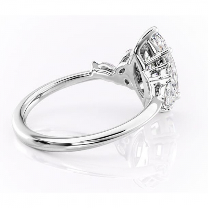 Inel de logodnă Emmeline din aur Alb 14kt cu moissanite tăietură marquise – Pietre laterale rafinată pentru profil mediu | Personalizează și configurează gratuit online [3]