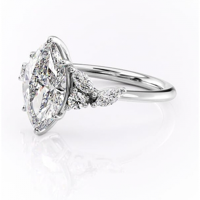 Inel de logodnă Emmeline din aur Alb 14kt cu moissanite tăietură marquise – Pietre laterale rafinată pentru profil mediu | Personalizează și configurează gratuit online [7]