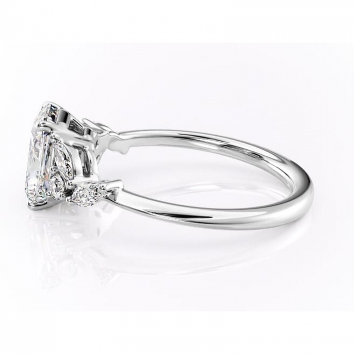 Inel de logodnă Emmeline din aur Alb 14kt cu moissanite tăietură radiantă – Pietre laterale rafinată pentru profil mediu | Personalizează și configurează gratuit online [6]