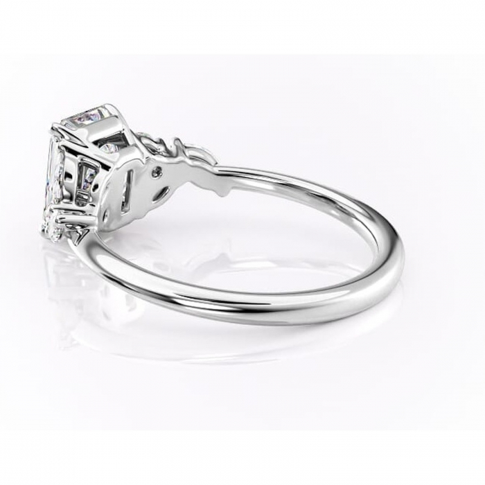 Inel de logodnă Emmeline din aur Alb 14kt cu moissanite tăietură radiantă – Pietre laterale rafinată pentru profil mediu | Personalizează și configurează gratuit online [5]