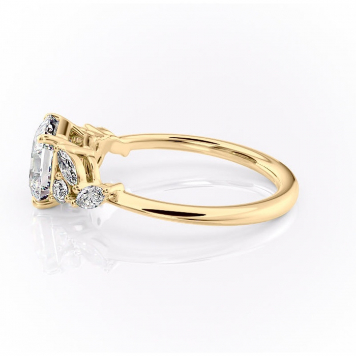 Inel de logodnă Emmeline din aur Galben 14kt cu moissanite tăietură asscher – Pietre laterale rafinată pentru profil mediu | Personalizează și configurează gratuit online [6]