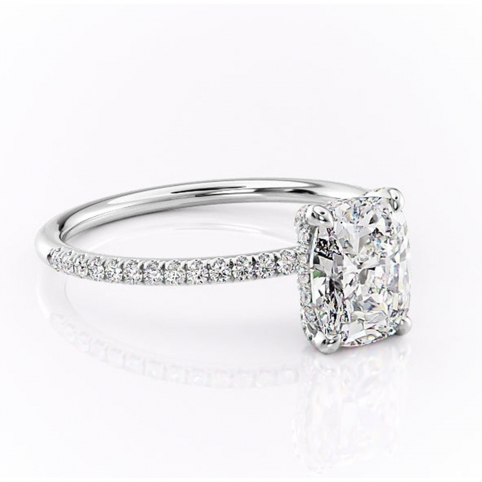 Inel de logodnă Estelle din aur Alb 14kt cu moissanite tăietură pernă – Montură pavé rafinată pentru profil înalt | Personalizează și configurează gratuit online [1]