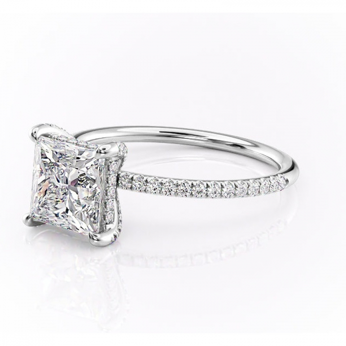 Inel de logodnă Estelle din aur Alb 14kt cu moissanite tăietură princess – Montură pavé rafinată pentru profil înalt | Personalizează și configurează gratuit online [7]