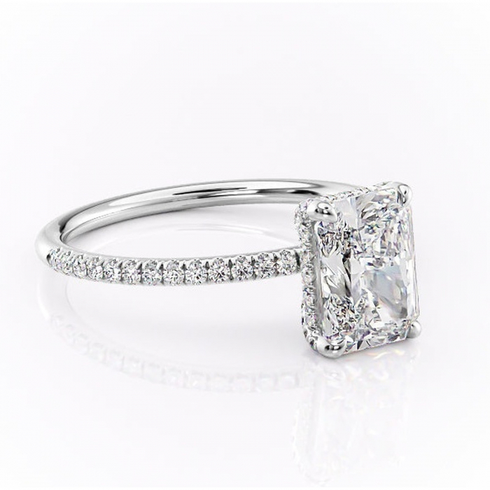 Inel de logodnă Estelle din aur Alb 18kt cu moissanite tăietură radiantă – Montură pavé rafinată pentru profil înalt | Personalizează și configurează gratuit online [1]