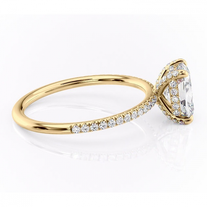 Inel de logodnă Estelle din aur Galben 14kt cu moissanite tăietură pernă – Montură pavé rafinată pentru profil înalt | Personalizează și configurează gratuit online [2]