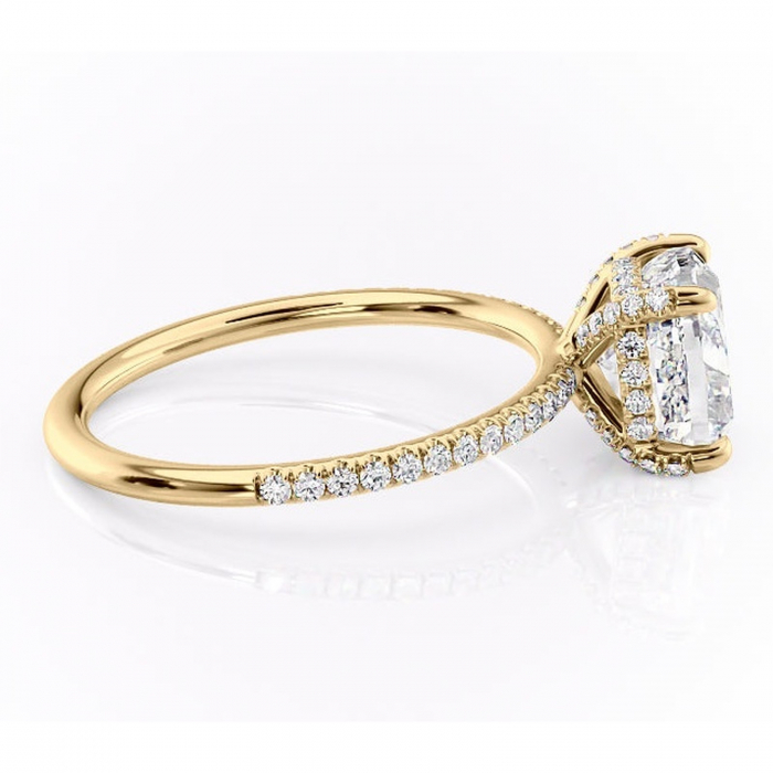 Inel de logodnă Estelle din aur Galben 14kt cu moissanite tăietură pernă – Montură pavé rafinată pentru profil înalt | Personalizează și configurează gratuit online [2]