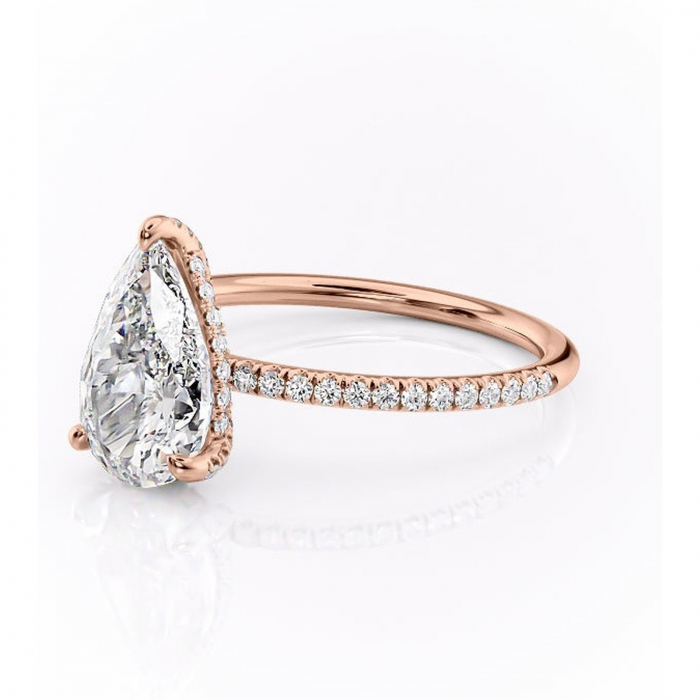 Inel de logodnă Estelle din aur Rose 18kt cu moissanite tăietură pară – Montură pavé rafinată pentru profil înalt | Personalizează și configurează gratuit online [7]