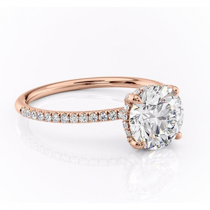 Inel de logodnă Estelle din aur Rose 14kt cu moissanite tăietură rotundă – Montură pavé rafinată pentru profil înalt | Personalizează și configurează gratuit online [1]