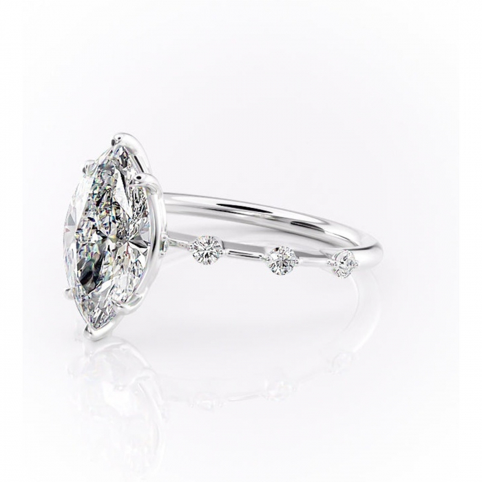 Inel de logodnă Evelina din aur Alb 14kt cu moissanite tăietură marquise – Solitar rafinată pentru profil mediu | Personalizează și configurează gratuit online [7]