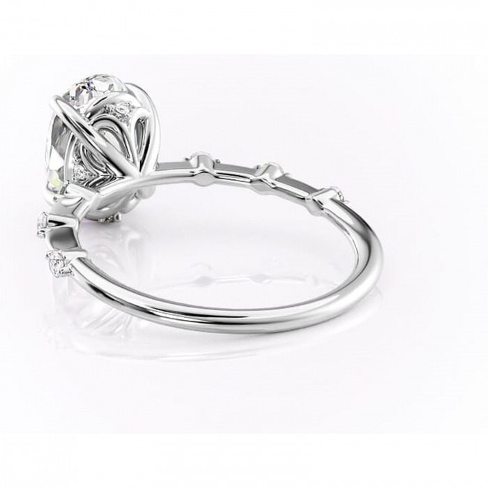 Inel de logodnă Evelina din aur Alb 14kt cu moissanite tăietură ovală – Solitar rafinată pentru profil mediu | Personalizează și configurează gratuit online [4]