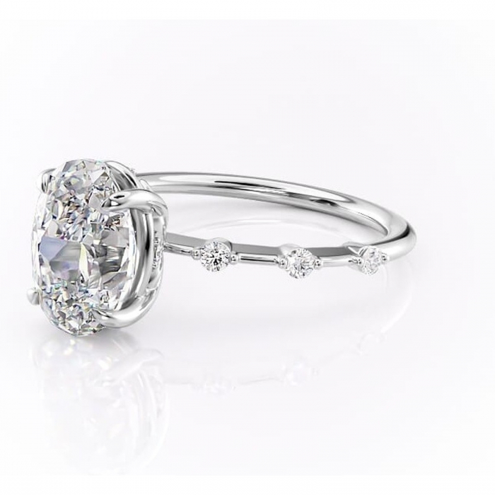 Inel de logodnă Evelina din aur Alb 14kt cu moissanite tăietură ovală – Solitar rafinată pentru profil mediu | Personalizează și configurează gratuit online [7]