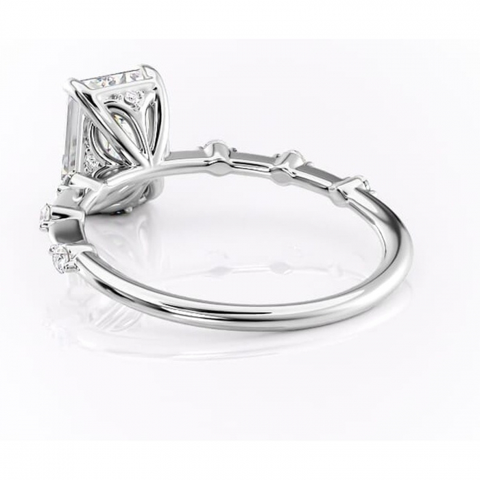 Inel de logodnă Evelina din aur Alb 14kt cu moissanite tăietură smarald – Solitar rafinată pentru profil mediu | Personalizează și configurează gratuit online [4]