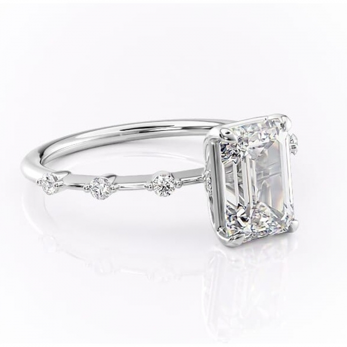 Inel de logodnă Evelina din aur Alb 14kt cu moissanite tăietură smarald – Solitar rafinată pentru profil mediu | Personalizează și configurează gratuit online [1]